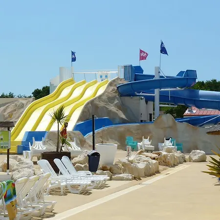 Immobilhome-village Vacance La Palmyre Les Mathes